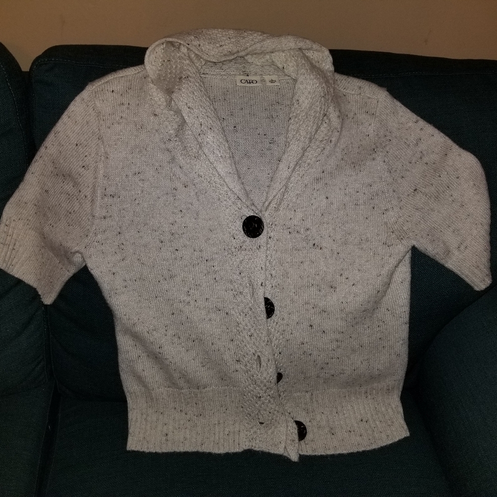 🌻Womans short sleeve button up sweater